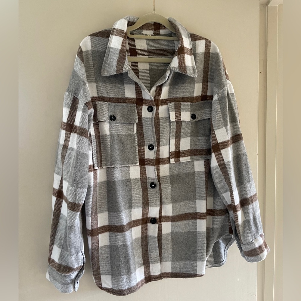 Cozy Plaid Button-Up Shacket - Gray, White & Brown (Size M)
